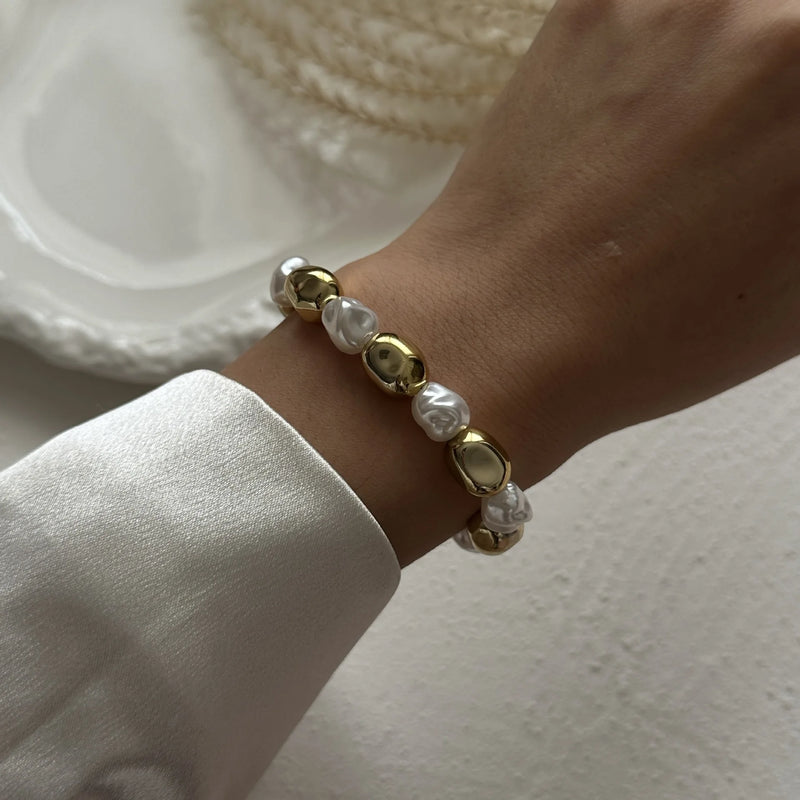 Vintage Metal Irregular Wave Twist Bracelet for Women Gold Color Exaggerated Chunky Cuff Bangle Hip Hop Party Punk Jewelry Gift