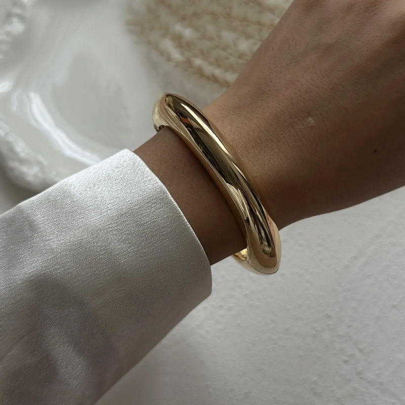 Vintage Metal Irregular Wave Twist Bracelet for Women Gold Color Exaggerated Chunky Cuff Bangle Hip Hop Party Punk Jewelry Gift